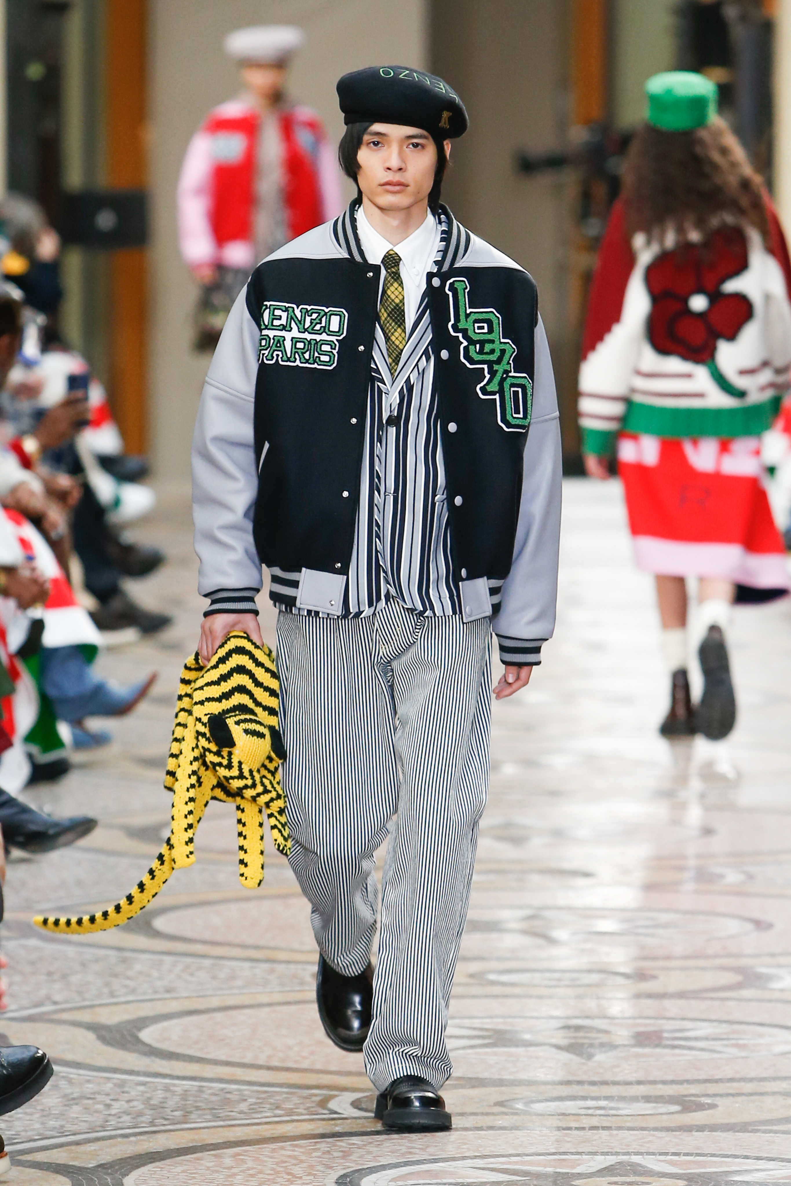 The Sole Style on X: THIS NEW LOUIS VUITTON FW22 VARSITY JACKET