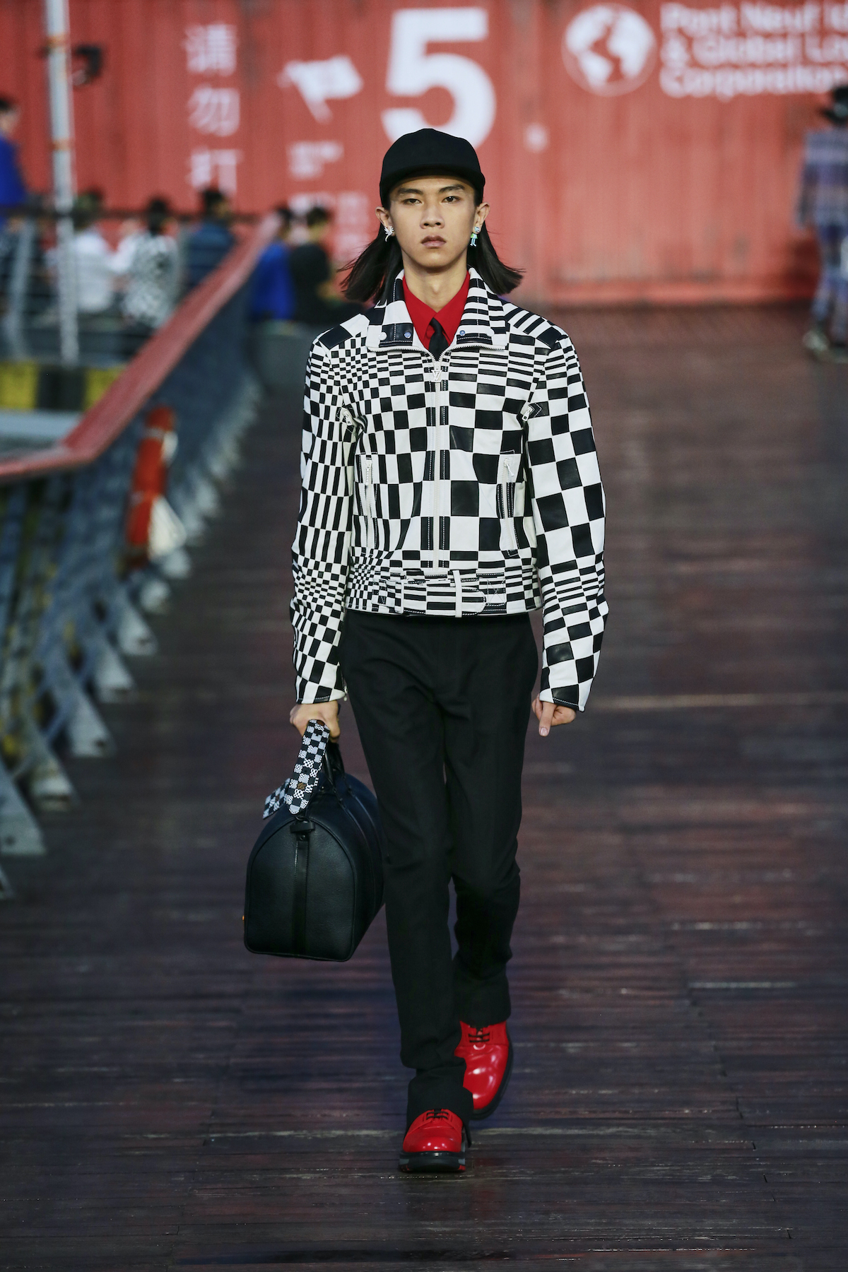Louis Vuitton SS21 Menswear show: Toyko