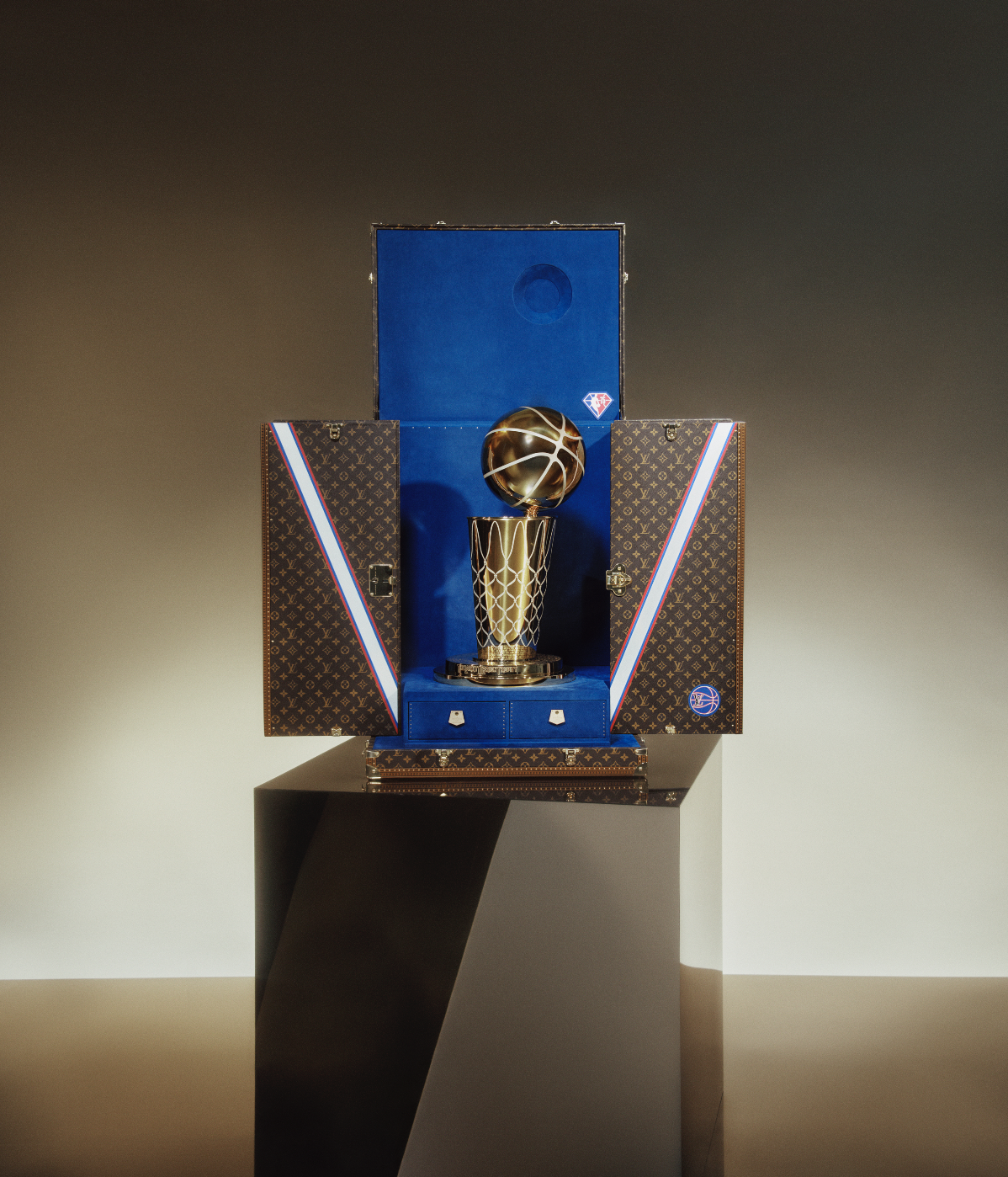 Louis Vuitton Dream – Original 3D Sculpture by Gardani (2022