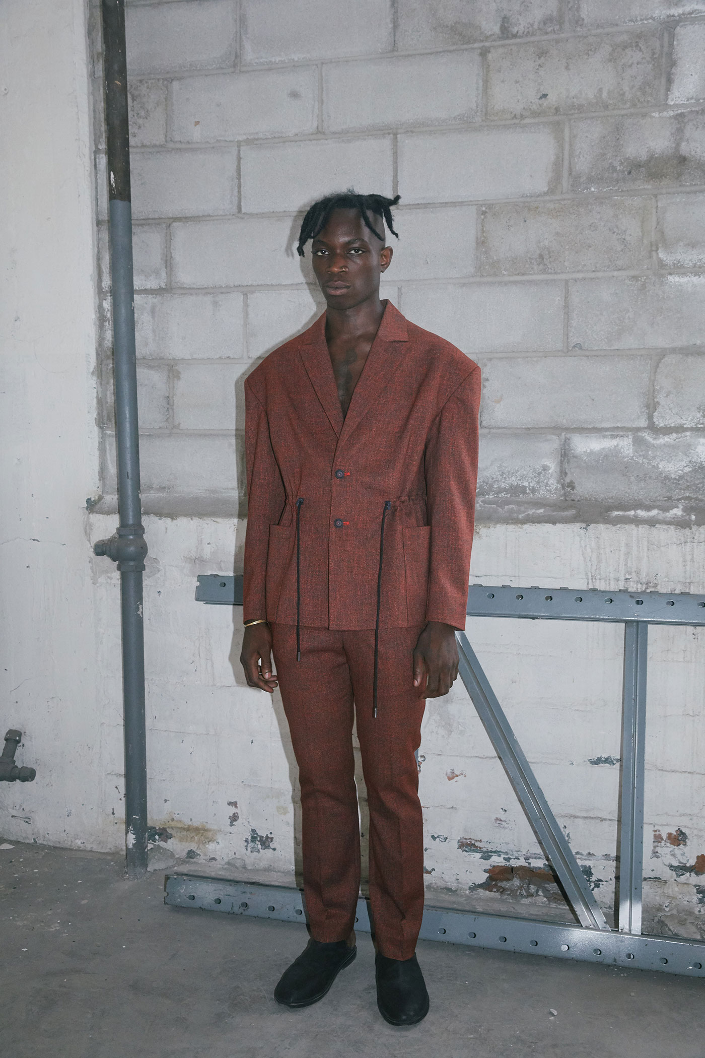 Inside the backstage of Louis Vuitton Men's collection by Virgil Abloh FW22  - ZOE Magazine