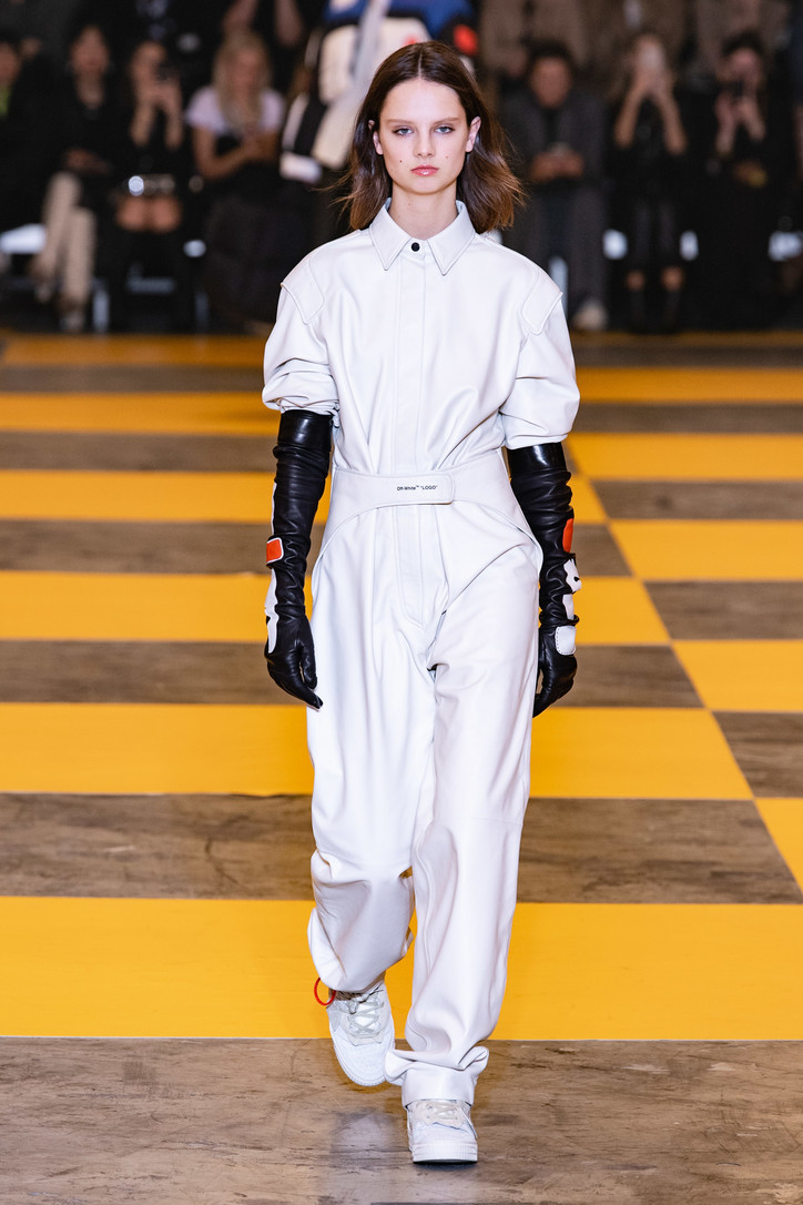 Virgil Abloh mixes minimalism with glamour for Off-White