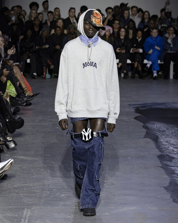 MANIFESTO - PEEP THE PEEPS: Louis Vuitton's Fall-Winter 2023 Menswear Show  (Paris)