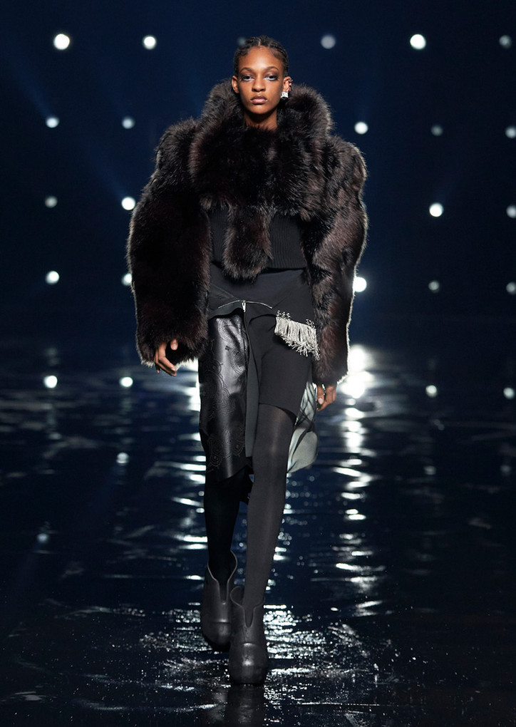 Givenchy hotsell fur coat