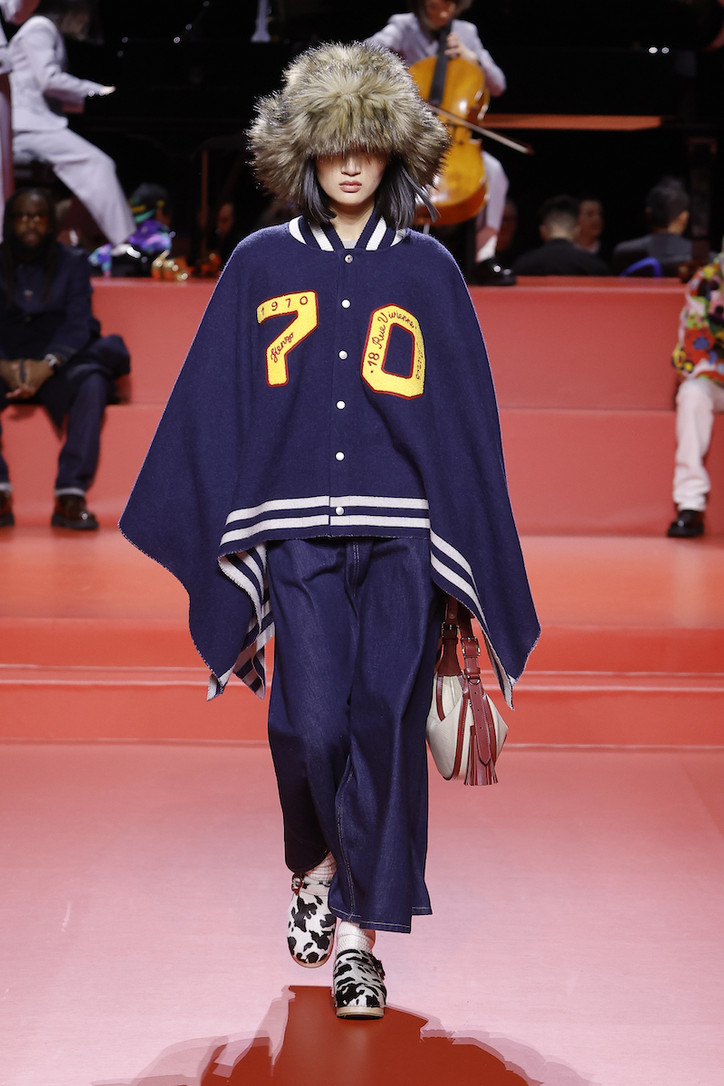 Kenzo 80s 2024 fashion girl