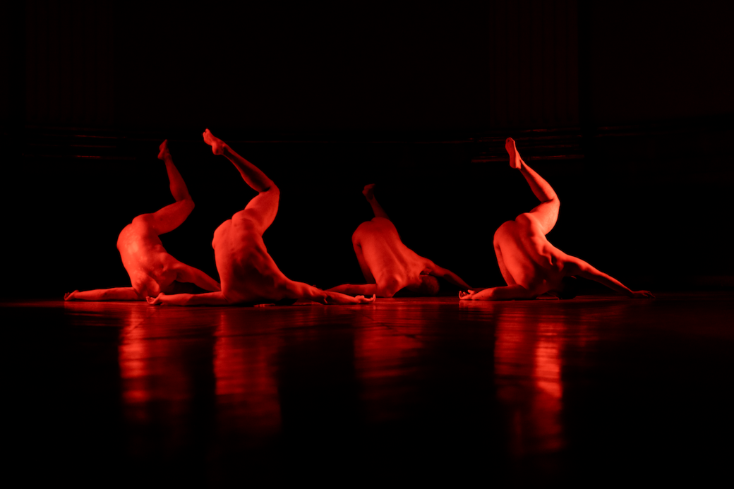 [Diego Vega Solorza dance performance “Dorje” at Ex Teresa Arte Actual, photo credit: Brenda Jauregui]